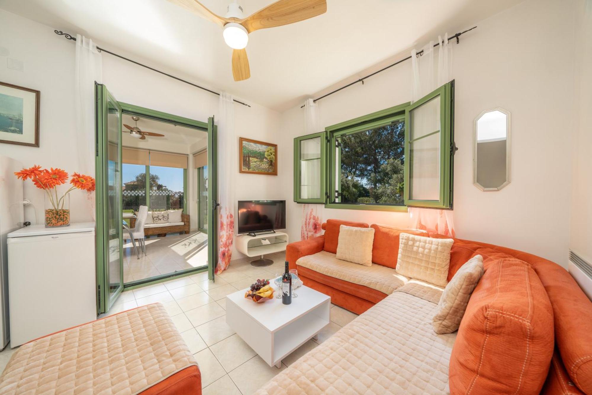 Monambeles Villas Svoronata Exterior photo