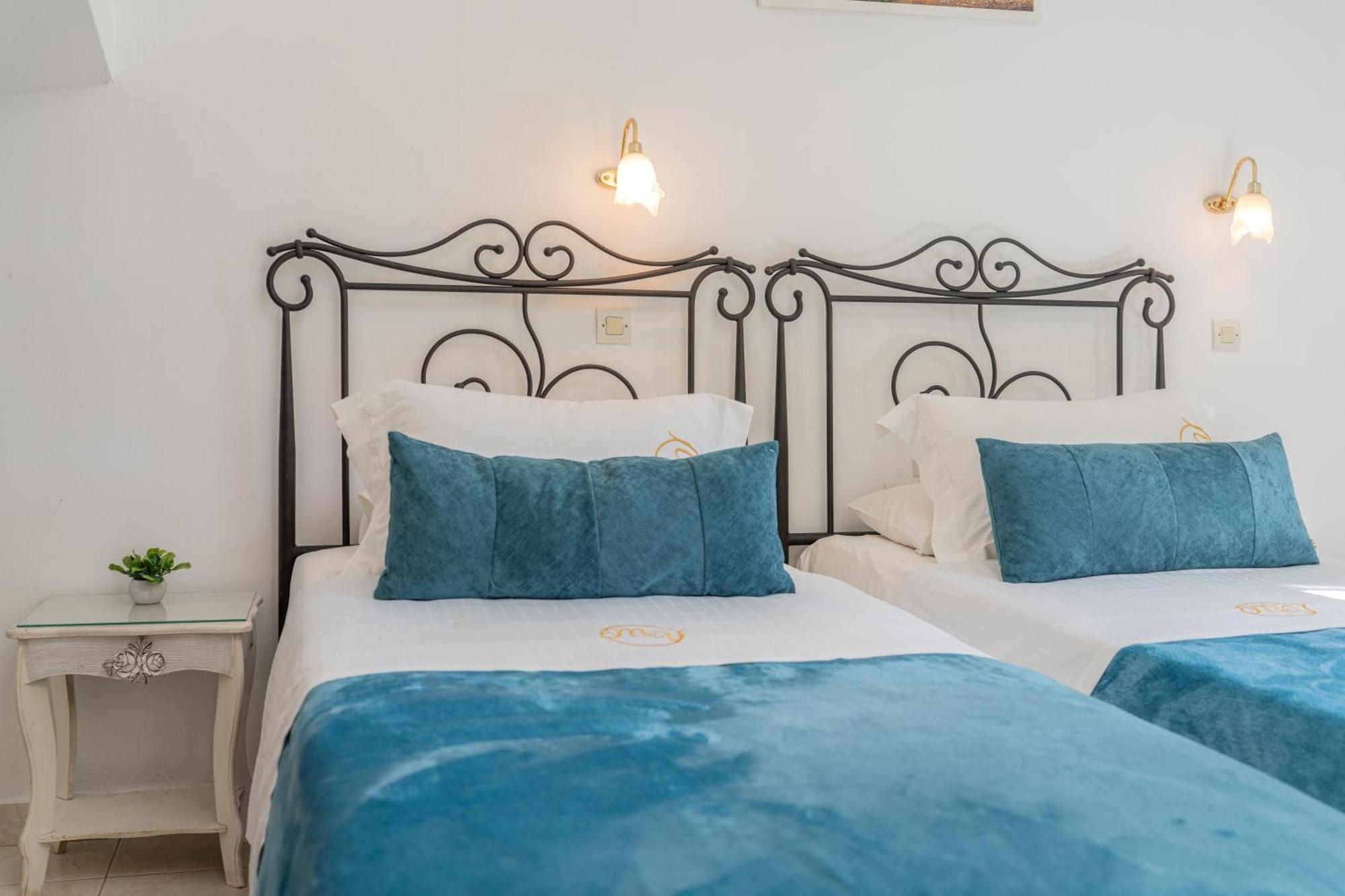 Monambeles Villas Svoronata Exterior photo